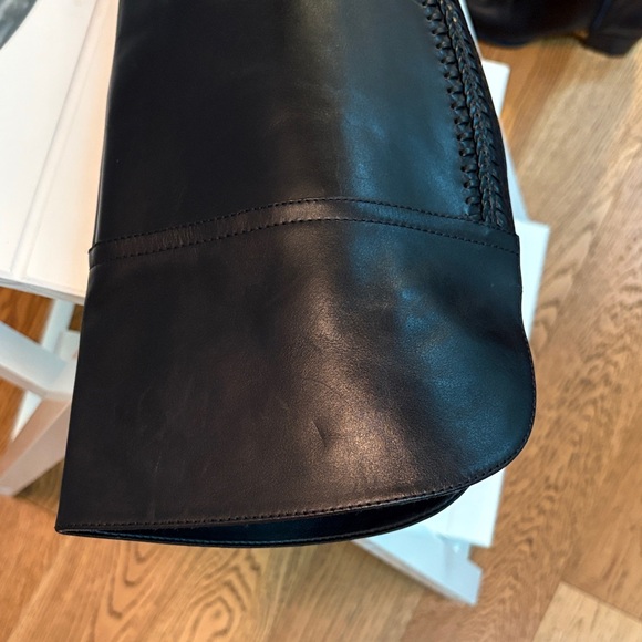 Elegant Black Knee-High Women's Boots - Picture 14 of 14